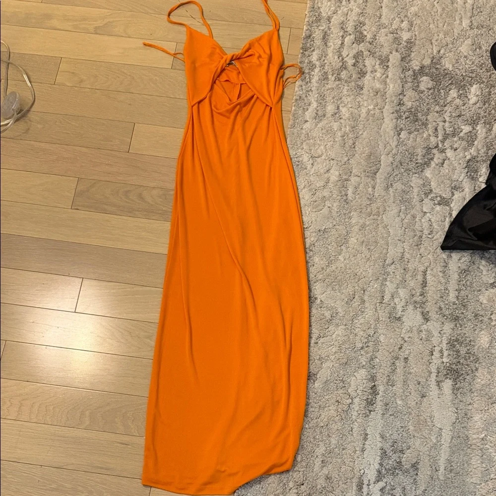 Orange Bodycon Dress - Picture 5 of 9